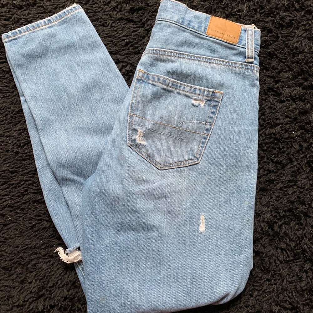 American eagle mom jeans